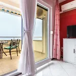 1 Bedroom Amazing In *